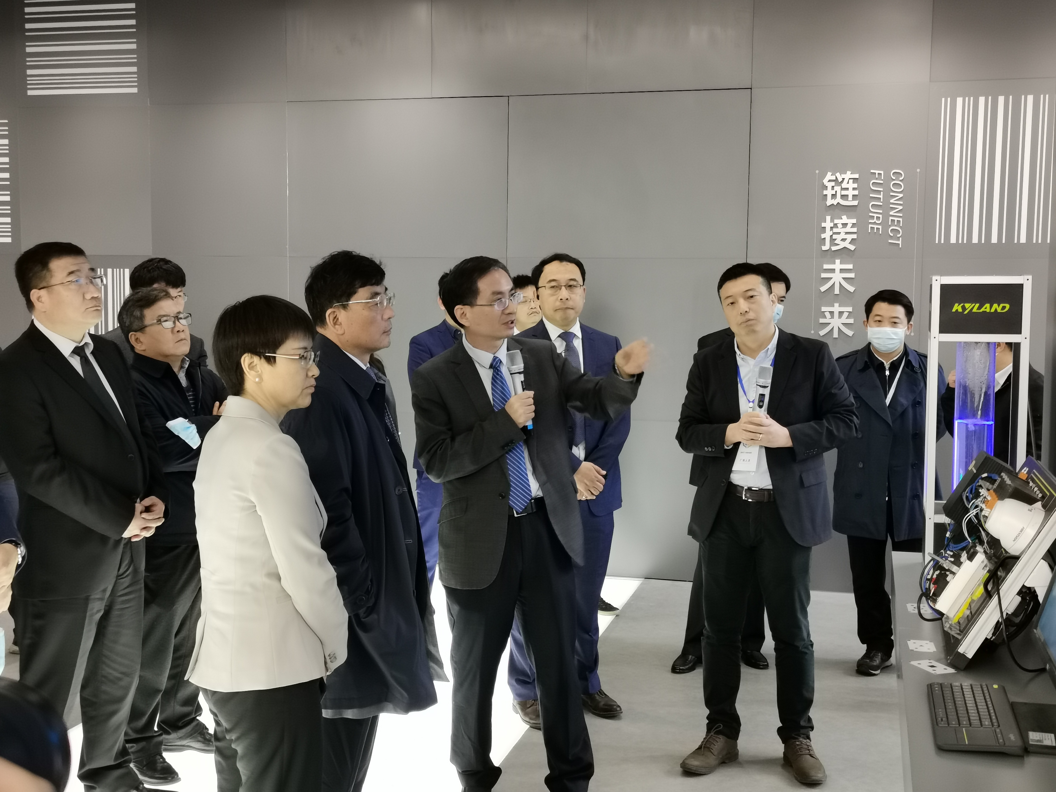 巅峰国际官网-钻营健全,你我一路成长