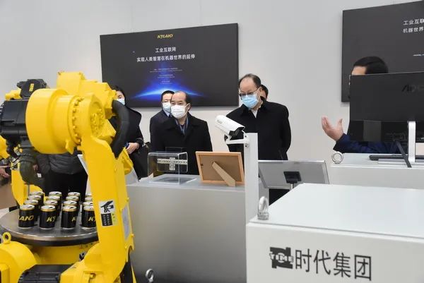 巅峰国际官网-钻营健全,你我一路成长